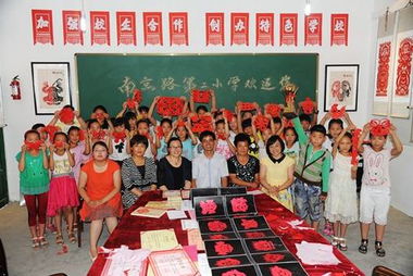 阜陽 校企合作創(chuàng)辦剪紙?zhí)厣珜W(xué)校，非遺傳承與文化藝術(shù)交流并進(jìn)