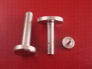 聚焦品質(zhì)，定格精彩——興化市固標(biāo)五金制品圖冊(cè)中的專業(yè)攝影器材